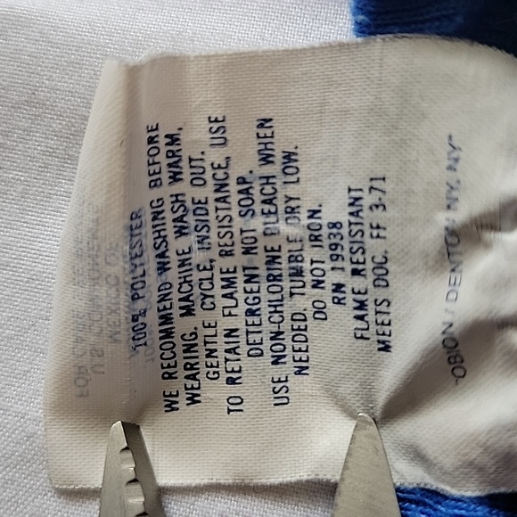 Snoopy Blanket Sleeper - Picture 6 of 6